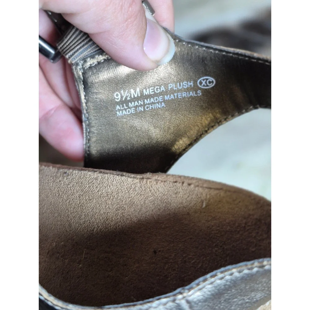 Aerosoles Mega Plush Bronze Metallic Cork Wedge Sandals Size 9.5M Vacation Boho